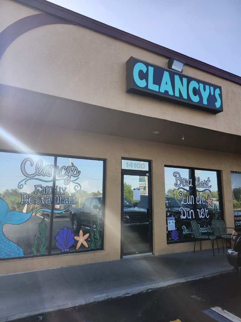Front view of a family-style American restaurant.